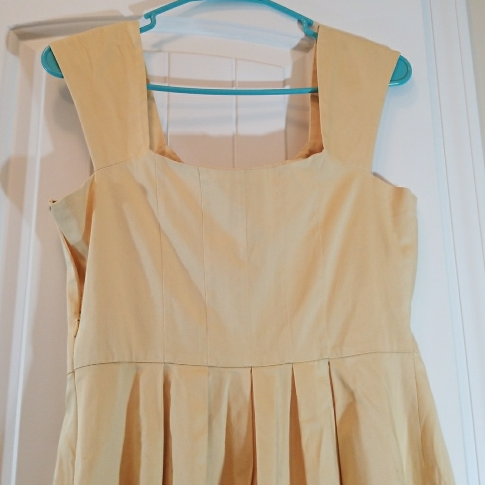Dress - Picture 4 of 4